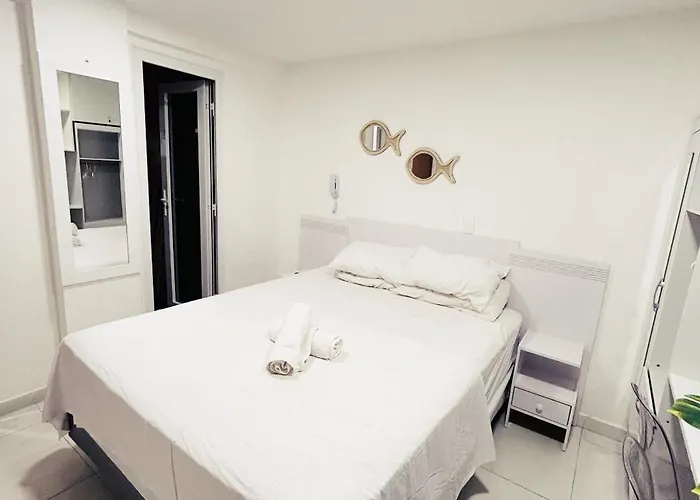 Paradise Flat 108
